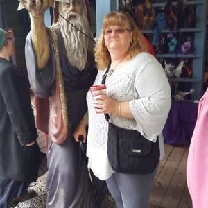 Meet your Posher, Joyce